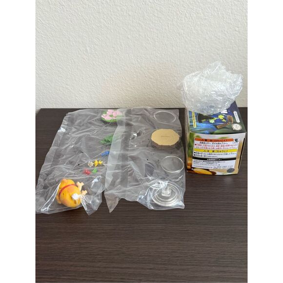 RE-MENT Pikmin Terrarium Collection 2 Figure - Dependable Partner - Picture 4 of 4